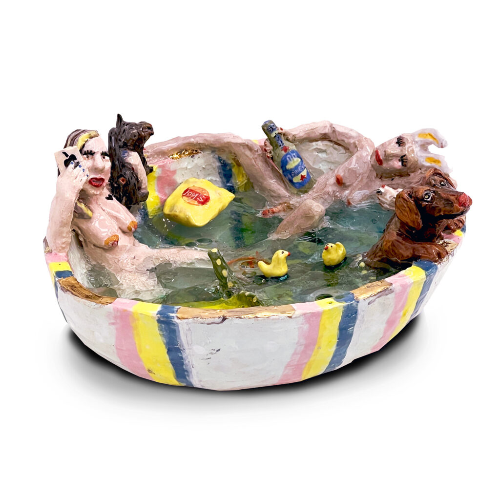 Dasha Bazanova, Social Club Tub, 2022, ceramic